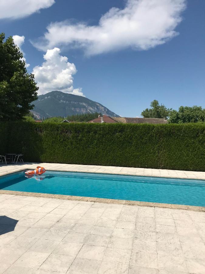 Auberge De La Paillere Lavours Екстериор снимка