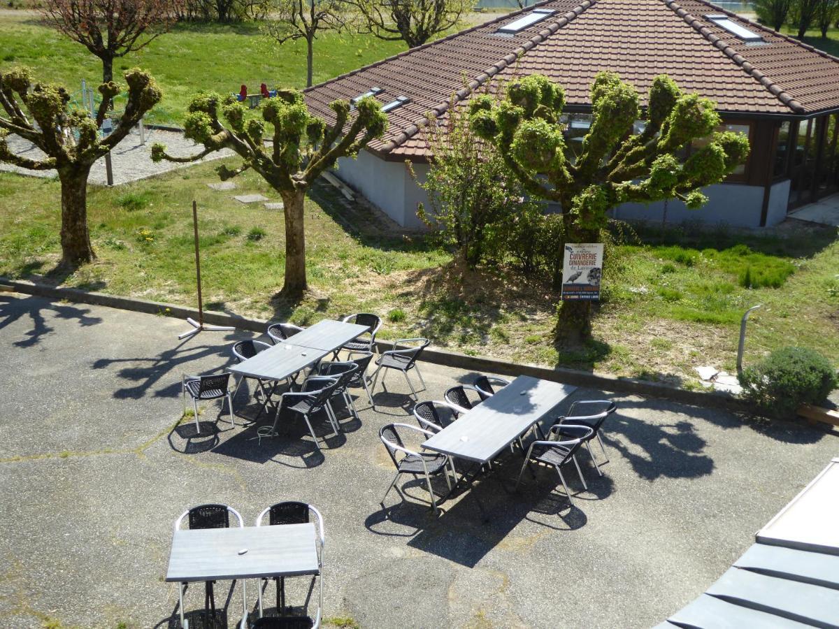 Auberge De La Paillere Lavours Екстериор снимка