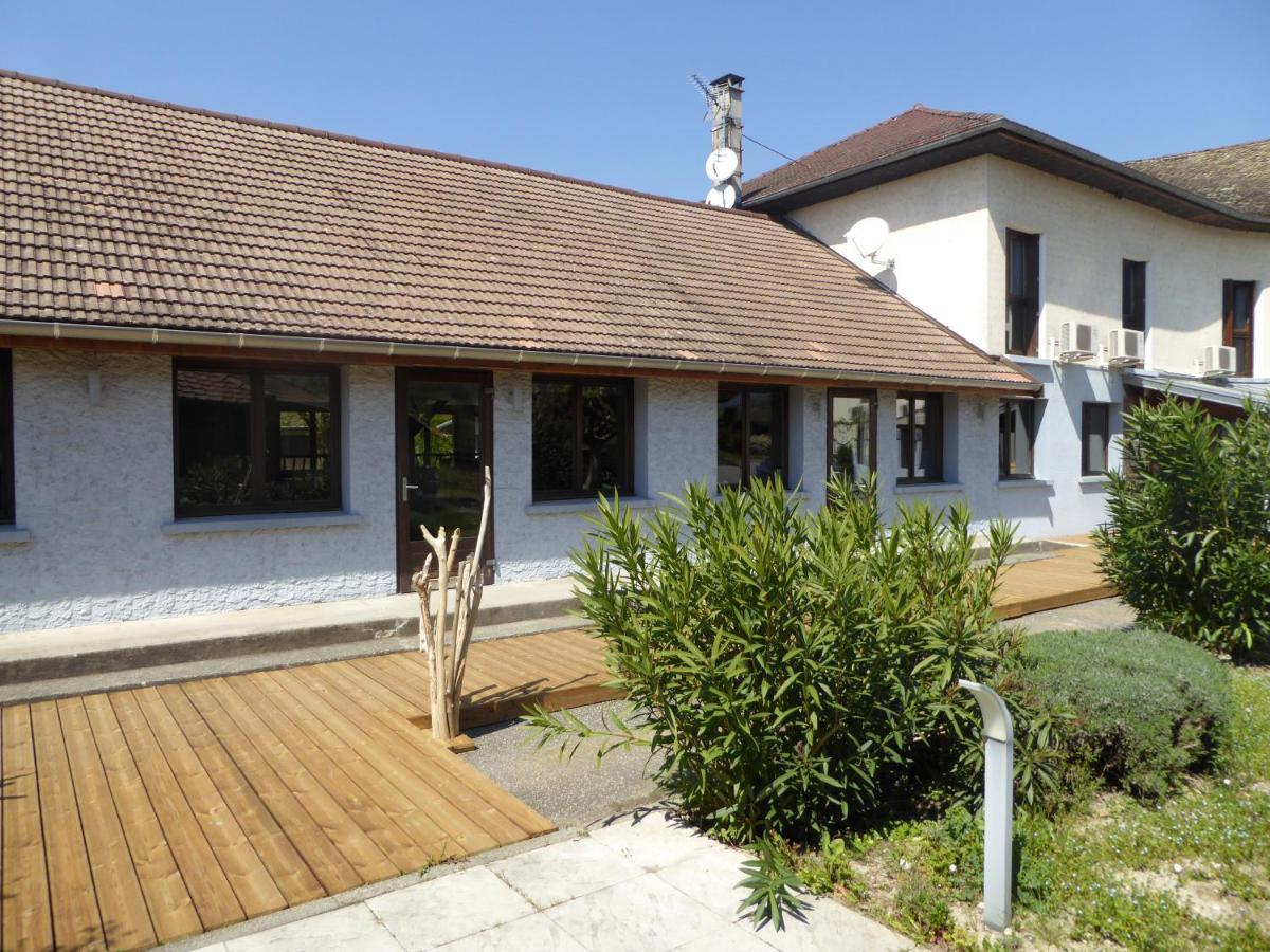 Auberge De La Paillere Lavours Екстериор снимка
